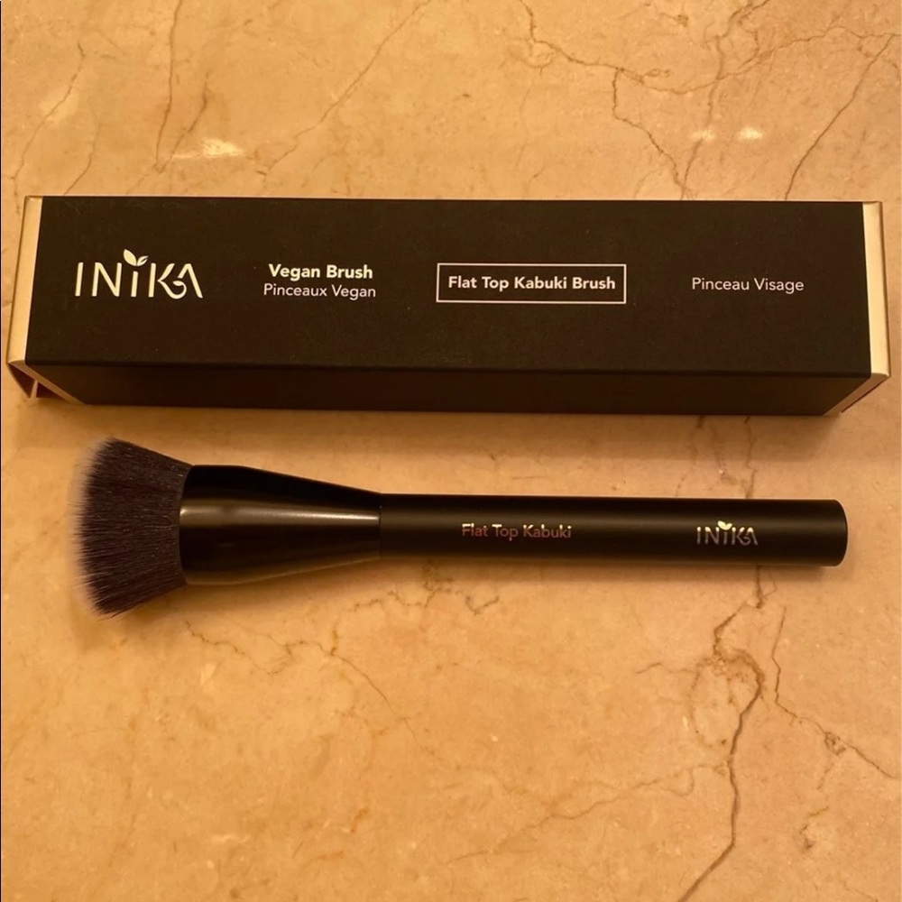 Inika Organic Flat Top Kabuki Brush